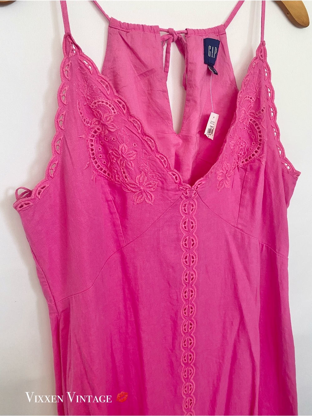 GAP LINEN BLEND 'SLIT HALTER EMBROIDERED MAXI DRESS' IN PHOEBE PINK - Picture 5 of 9